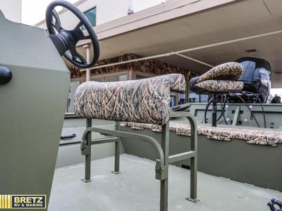 2026 Lowe Roughneck Center Console - Photo 9