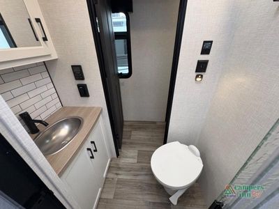 2026 Venture RV SportTrek Touring Edition — photo 34 view