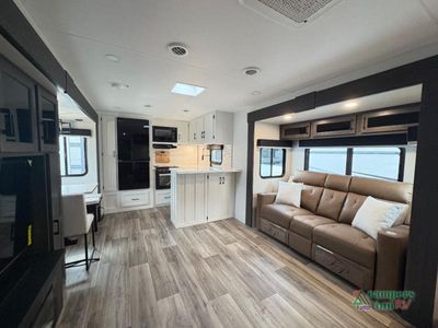 2026 Venture RV SportTrek Touring Edition — photo 8 view