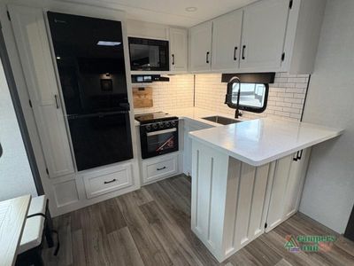2026 Venture RV SportTrek Touring Edition — photo 20 view