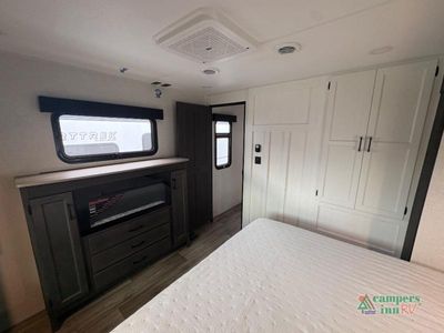 2026 Venture RV SportTrek Touring Edition — photo 36 view