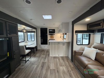 2026 Venture RV SportTrek Touring Edition — photo 9 view