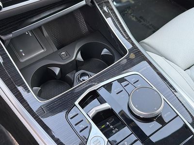 2026 BMW X5 — photo 28 view