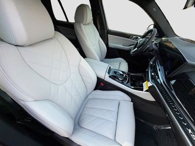 2026 BMW X5 — photo 14 view