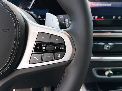 2026 BMW X5 — photo 38 view