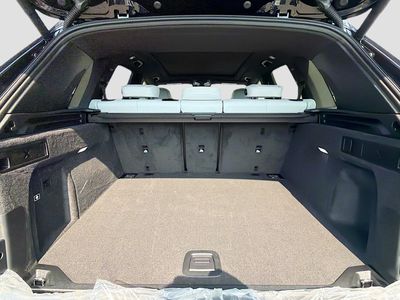 2026 BMW X5 — photo 11 view