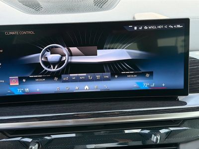 2026 BMW X5 — photo 34 view