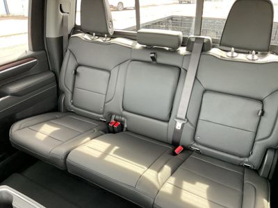 2026 GMC Sierra 3500HD — photo 18 view
