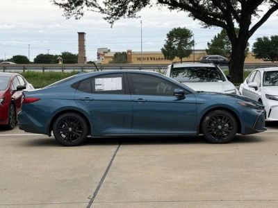 2026 Toyota Camry - Photo 3