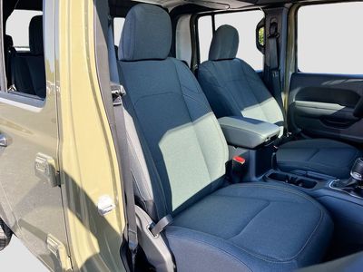2026 Jeep Gladiator — photo 24 view