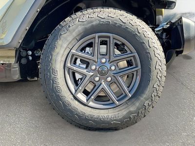 2026 Jeep Gladiator — photo 26 view
