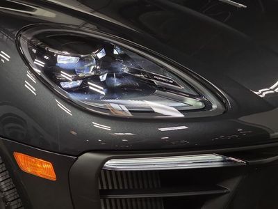 2026 Porsche Macan - Photo 12