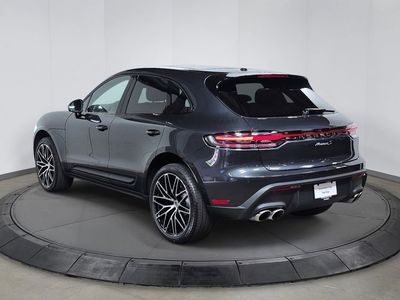 2026 Porsche Macan - Photo 3