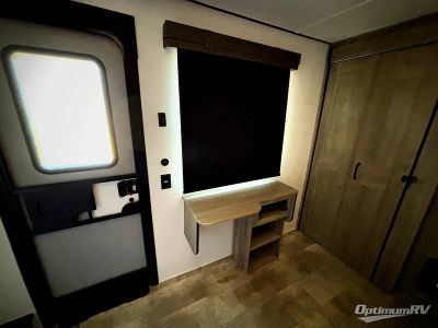 2025 Palomino Puma — photo 21 view