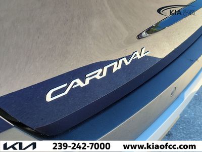 2025 Kia Carnival Hybrid - Photo 9