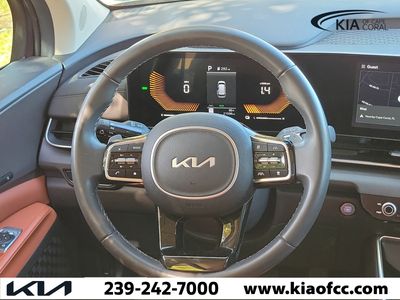 2025 Kia Carnival Hybrid - Photo 24