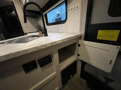 2023 Jayco White Hawk — photo 11 view