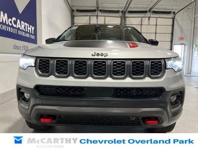 2025 Jeep Compass — photo 10 view