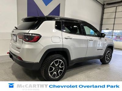 2025 Jeep Compass — detail view