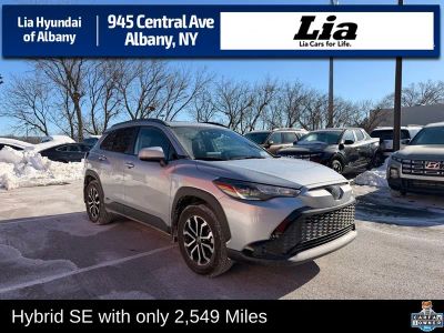2024 Toyota Corolla Cross Hybrid SE - Photo 2
