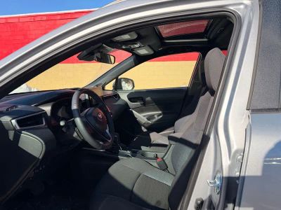 2024 Toyota Corolla Cross Hybrid SE - Photo 11