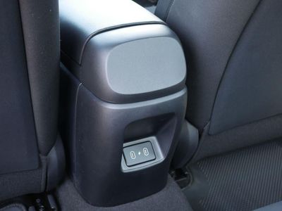 2026 Hyundai Elantra — photo 27 view