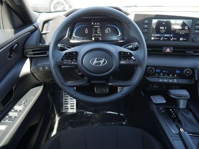 2026 Hyundai Elantra — photo 34 view