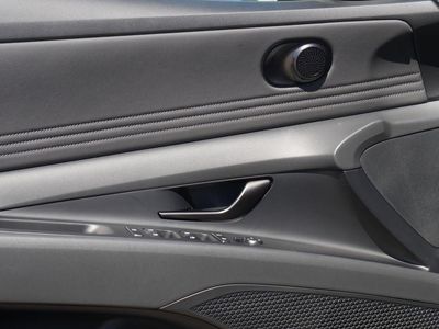 2026 Hyundai Elantra — photo 30 view