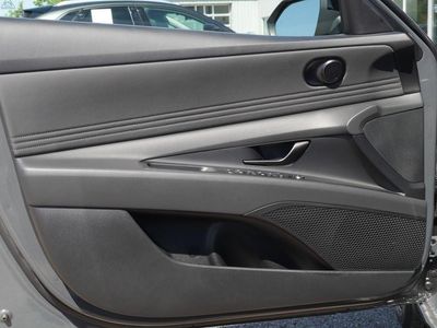 2026 Hyundai Elantra — photo 29 view