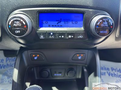 2011 Hyundai TUCSON - Photo 24