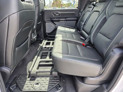 2026 Ram 1500 — photo 8 view
