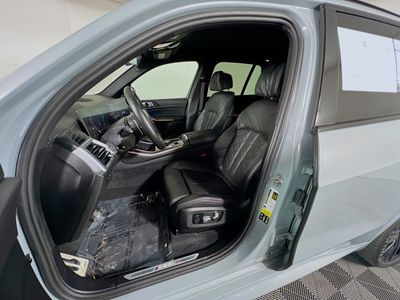 2024 BMW X5 — photo 14 view