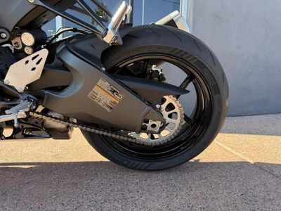 2026 Kawasaki Ninja ZX-6R — photo 9 view