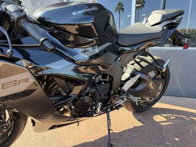 2026 Kawasaki Ninja ZX-6R — engine compartment view