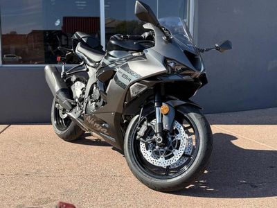 2026 Kawasaki Ninja ZX-6R — side profile view
