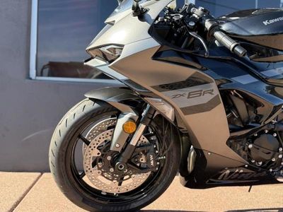 2026 Kawasaki Ninja ZX-6R — photo 7 view