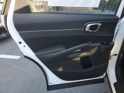 2025 Kia Sorento — photo 28 view