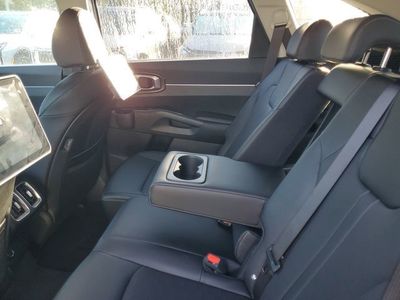 2025 Kia Sorento — photo 27 view