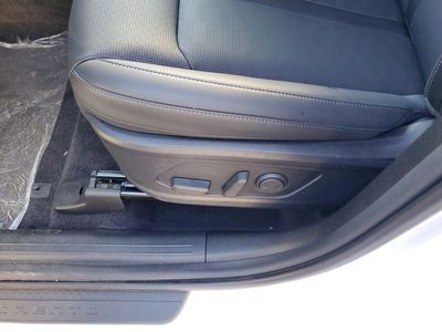 2025 Kia Sorento — photo 9 view