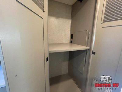 2023 Thor Motor Coach Windsport - Photo 27