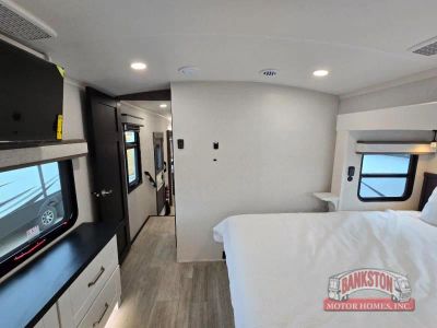 2026 Bighorn 38RE - Photo 32