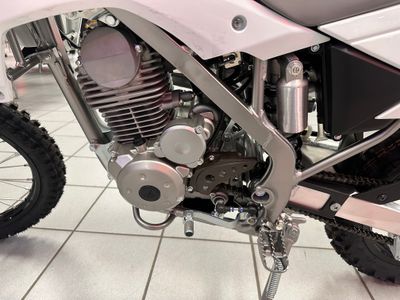 2026 Kawasaki KLX140R L - Photo 7