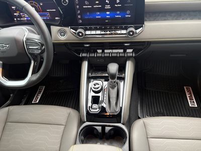 2025 Chevrolet Colorado - Photo 13