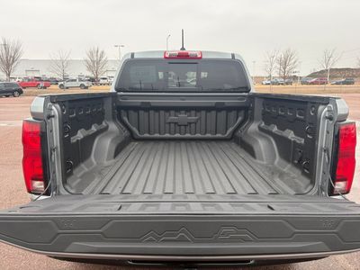 2025 Chevrolet Colorado - Photo 17