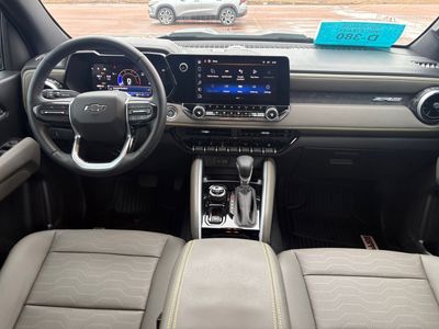 2025 Chevrolet Colorado - Photo 12