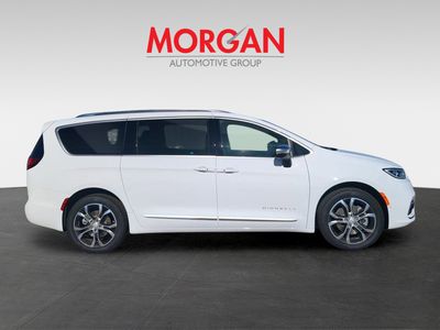 2026 Chrysler Pacifica - Photo 4