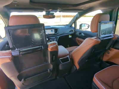 2026 Chrysler Pacifica - Photo 19