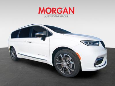 2026 Chrysler Pacifica - Photo 2