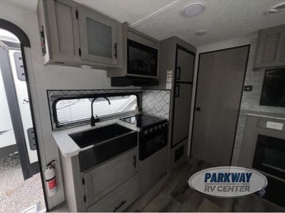 2025 Boston Whaler 170 MONTAUK - Photo 7