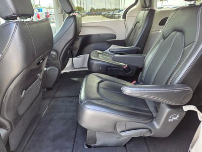 2024 Chrysler Pacifica - Photo 20